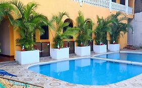 Hotel Campo Real